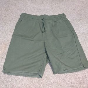 H&M Men’s M Green Regular Fit Shorts
